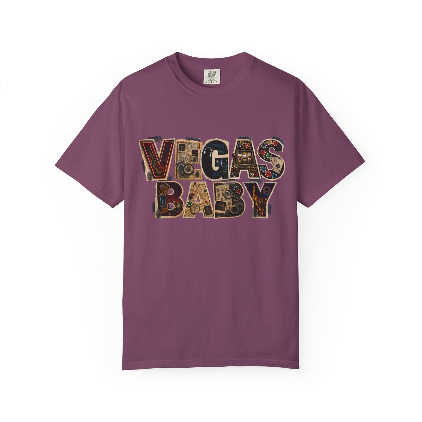 Vegas Baby T-Shirt — Retro Collage crime con 26 (no logo)
