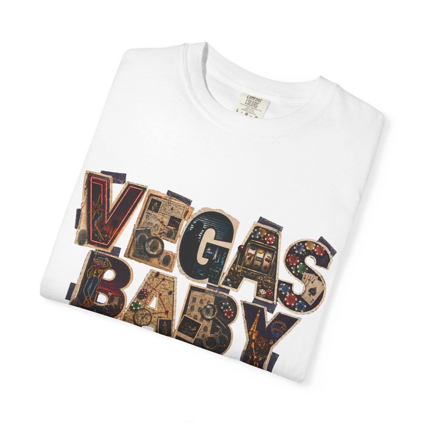 Vegas Baby T-Shirt — Retro Collage crime con 26 (no logo)