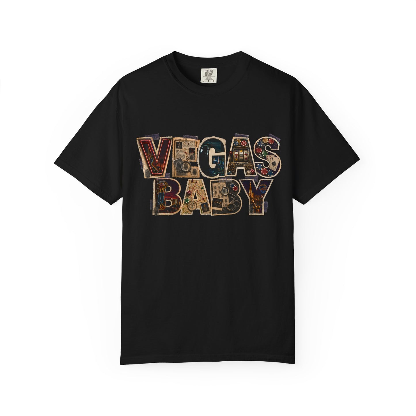 Vegas Baby T-Shirt — Retro Collage crime con 26 (no logo)