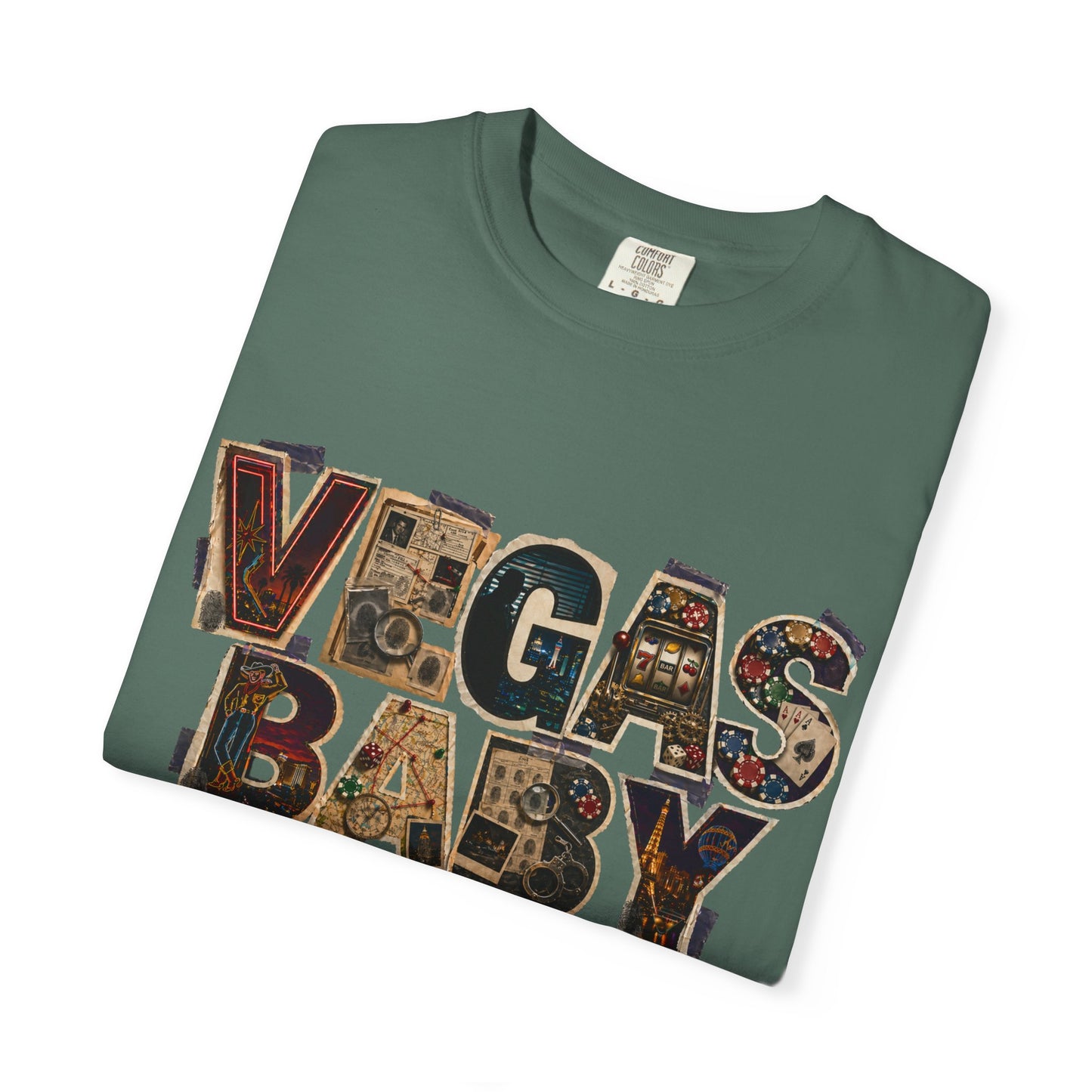 Vegas Baby T-Shirt — Retro Collage crime con 26 (no logo)