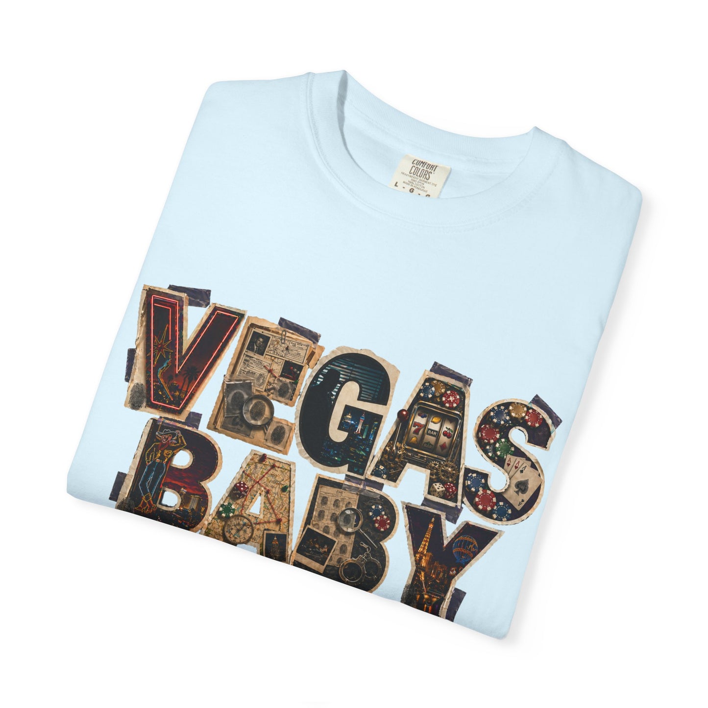 Vegas Baby T-Shirt — Retro Collage crime con 26 (no logo)